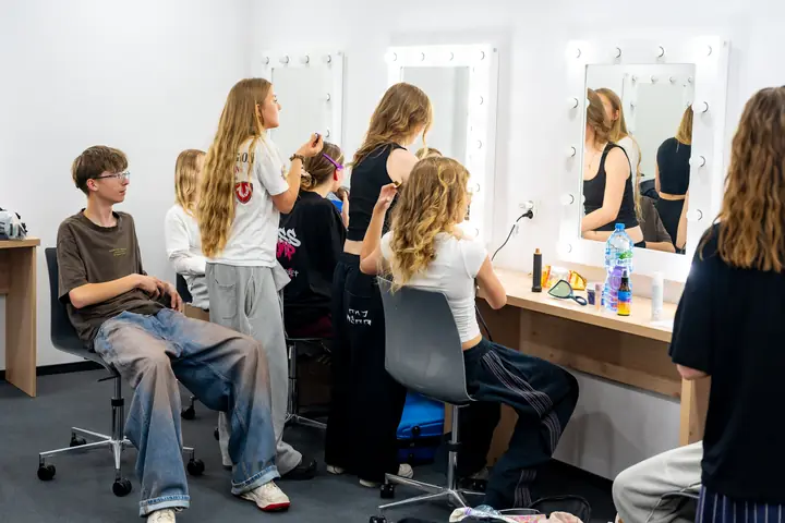 Backstage gali B.O.S.S. Beat Of Street Studio 2026